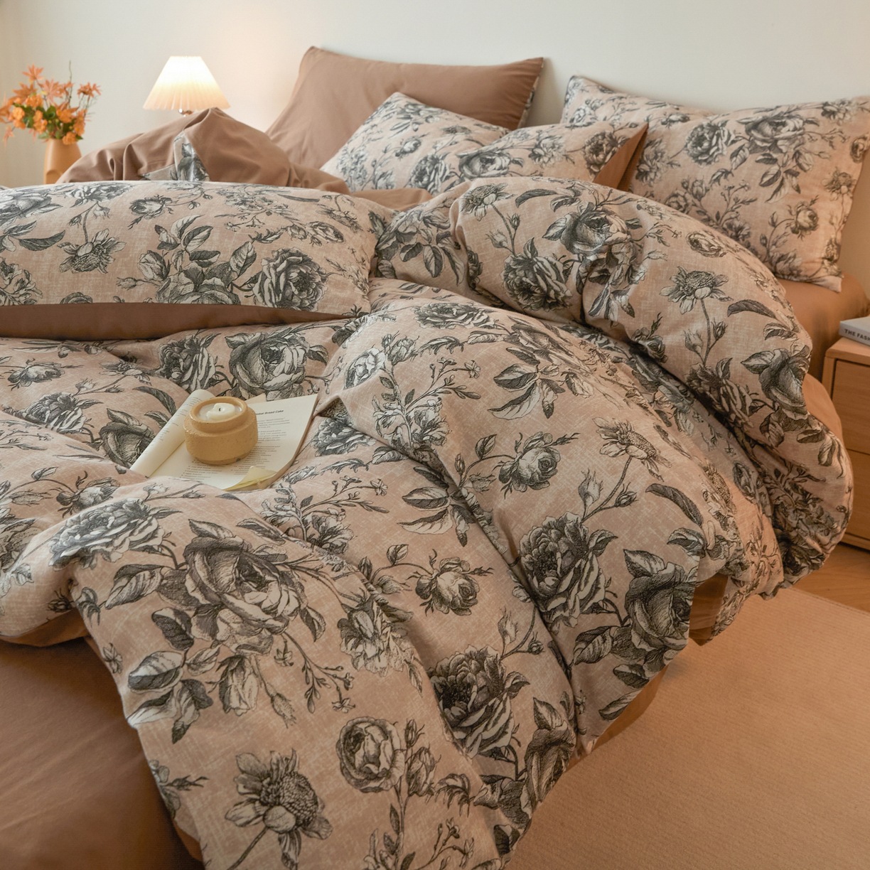 Coral flower pattern bedding set, four-piece set, hotel four-season single bedding, cartoon style Specification image