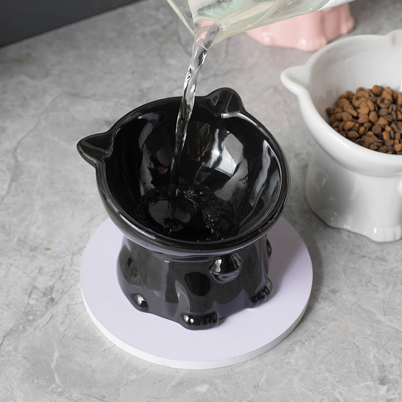 Ceramic cat bowl, pet supplies, automatic feeder, cat supplies, large capacity, durable and shockproof Application Scenario