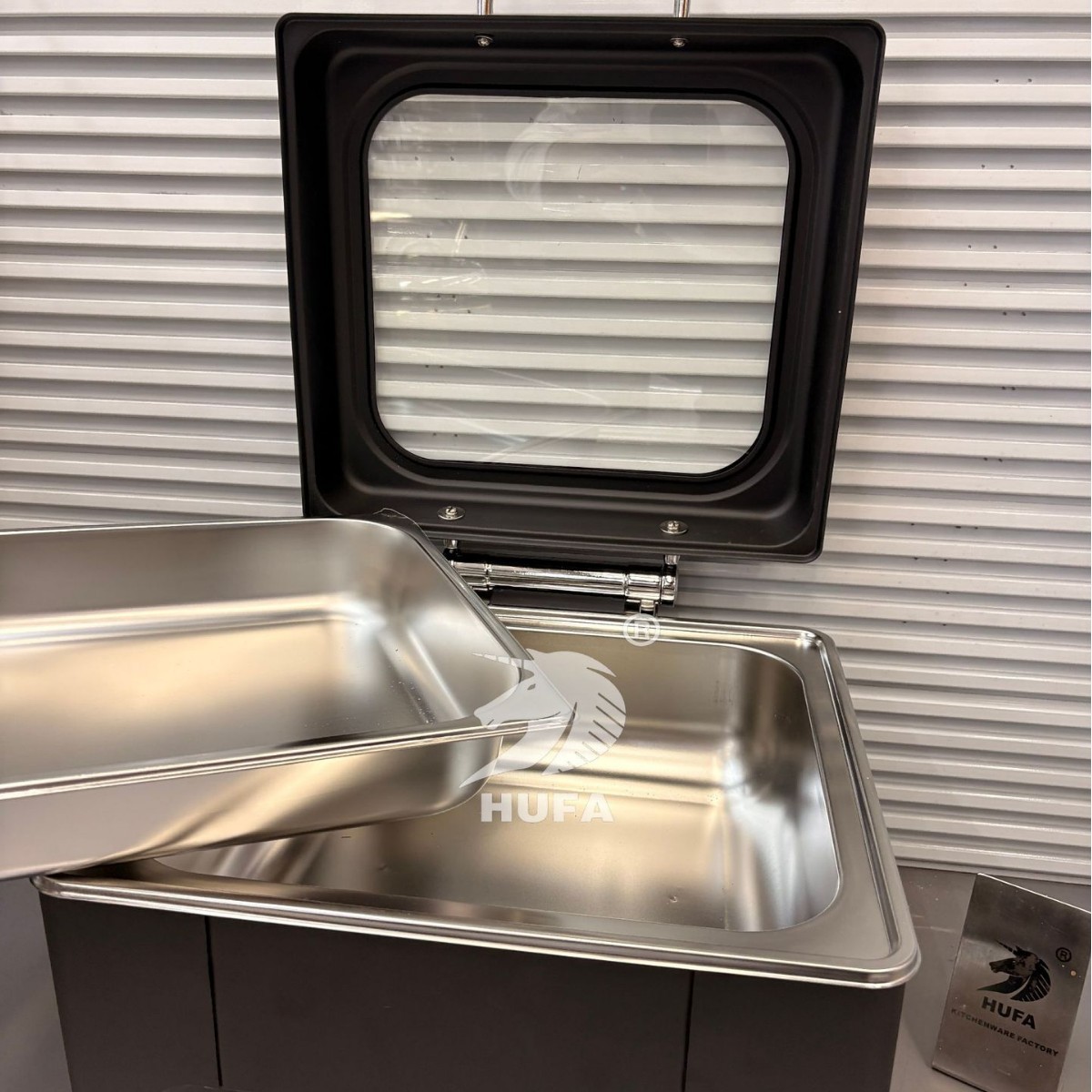 Cross-border square stainless steel buffet stove, hotel restaurant visible insulated alcohol stove, black flip-top dining stove, heating stove, dining stove Application Scenario