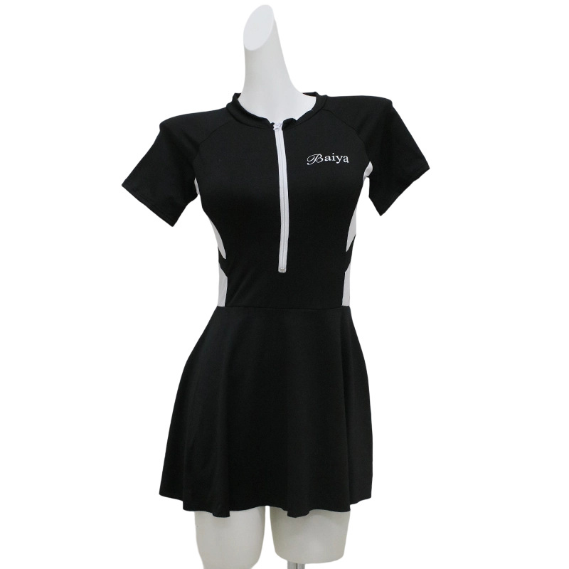 The latest bestseller in 2026, a conservative, slimming and sexy one-piece halter suit for hot spring soaking, a high-end sleeveless swimsuit for women in Thailand, 125527 Item Picture