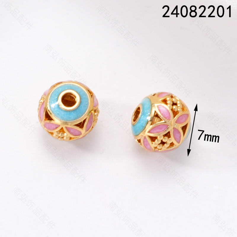 7mm copper gold-plated pearl bracelet necklace with interlocking and stringing beads, small gold balls, painted oil drops, diy jewelry accessories, ancient method gold Application Scenario