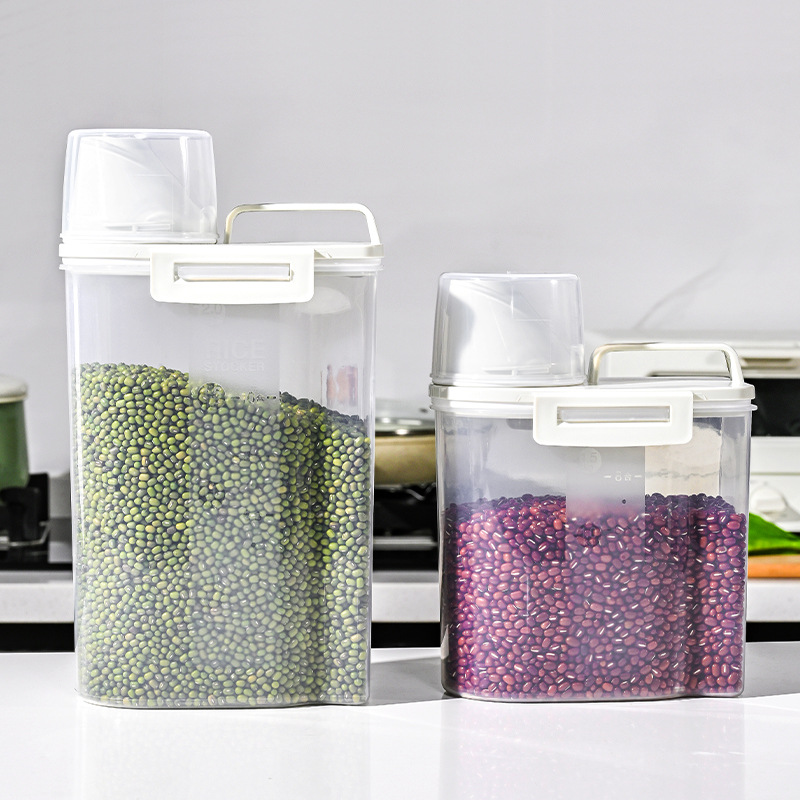 Carefully selected high-transparency plastic sealed cans for kitchen food storage, with LIDS and snap fasteners, as well as storage cans for grains and cereals Application Scenario