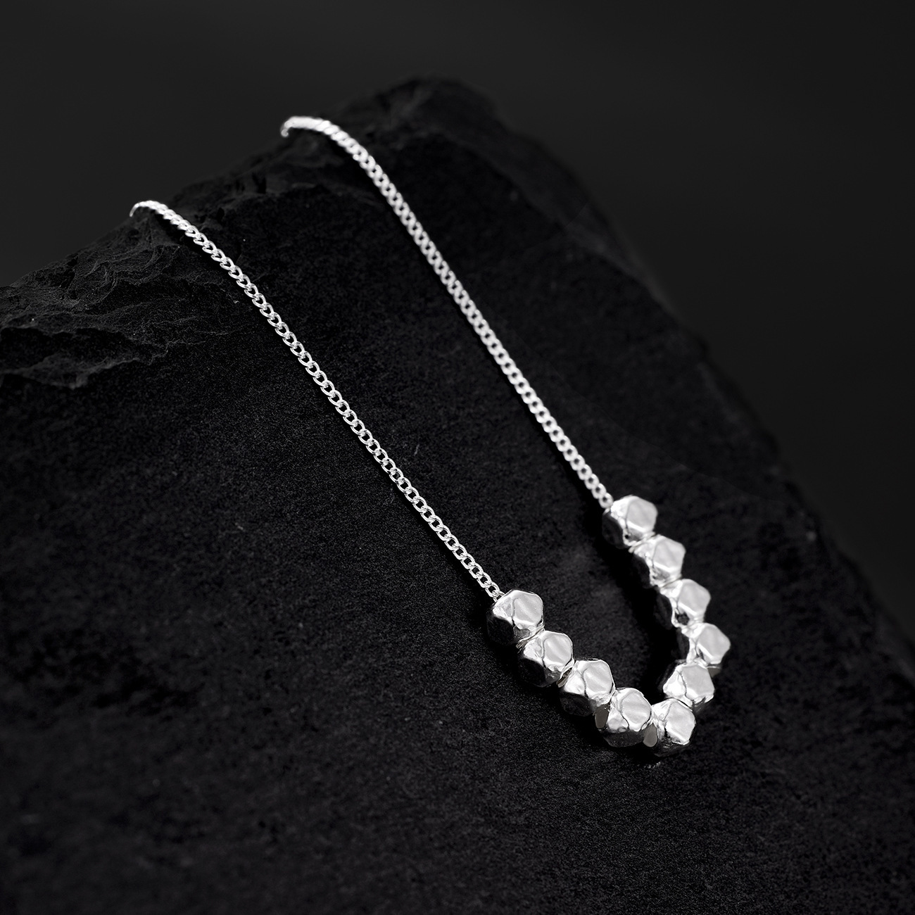 S925 Pure silver broken silver beads necklace with chamfered square grains, fashionable, simple and high-end style, sugar collarbone necklace details Picture
