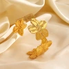 A stainless steel floral finger bracelet with exaggerated and oversized openings for adjusting plants and flowers, which is popular in Europe and America Application Scenario