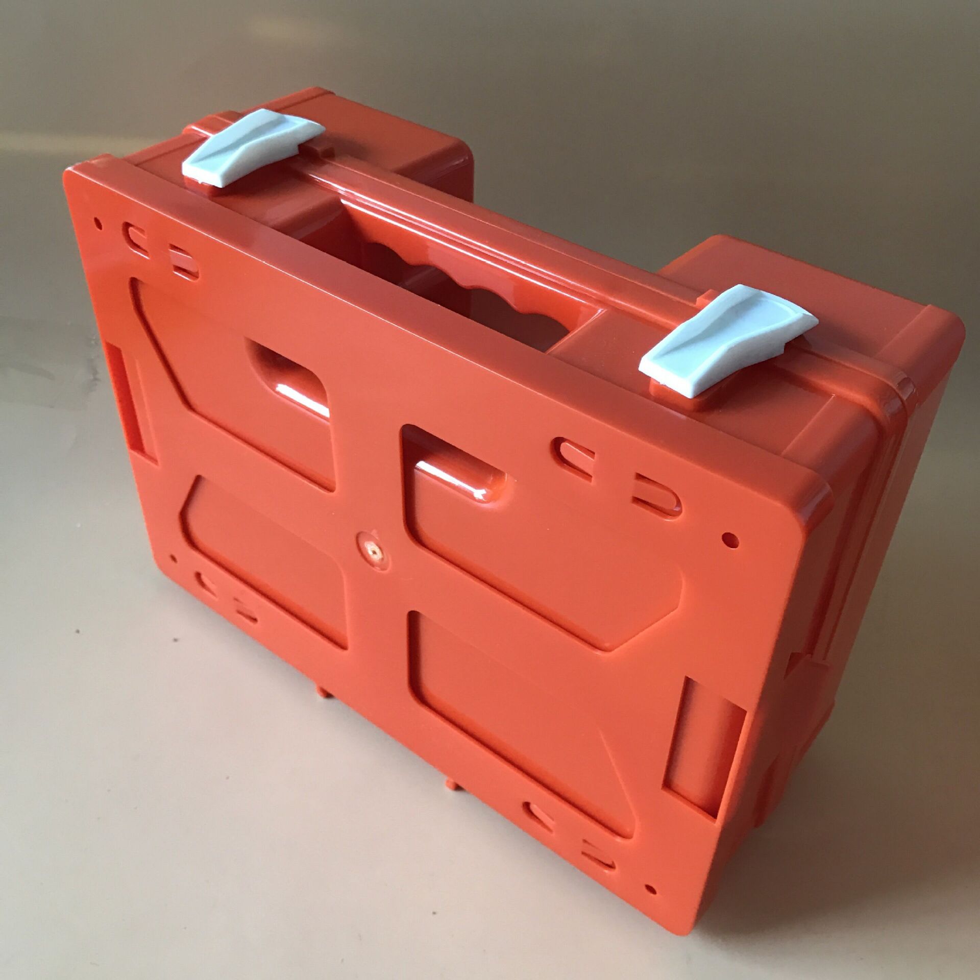 Large ABS first aid kit, wall-mounted medical kit, earthquake disaster prevention and rescue kit, annual inspection and review medical kit for factories and enterprises Specification drawing