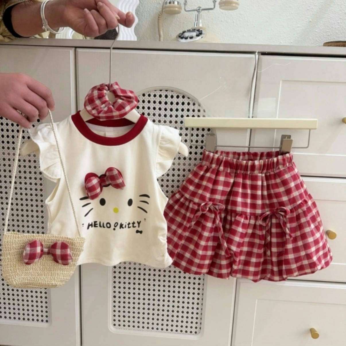 女童夏季套装2025新款洋气儿童可爱卡通印花短袖T恤格子花苞短裙