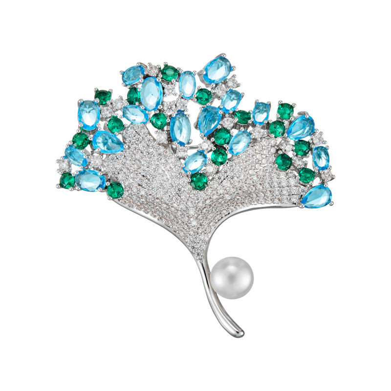 Luxurious and high-end ginkgo leaf brooch, fashionable and elegant, slightly inlaid with zirconium sea blue leaf brooch, freshwater pearl corsage Item Picture