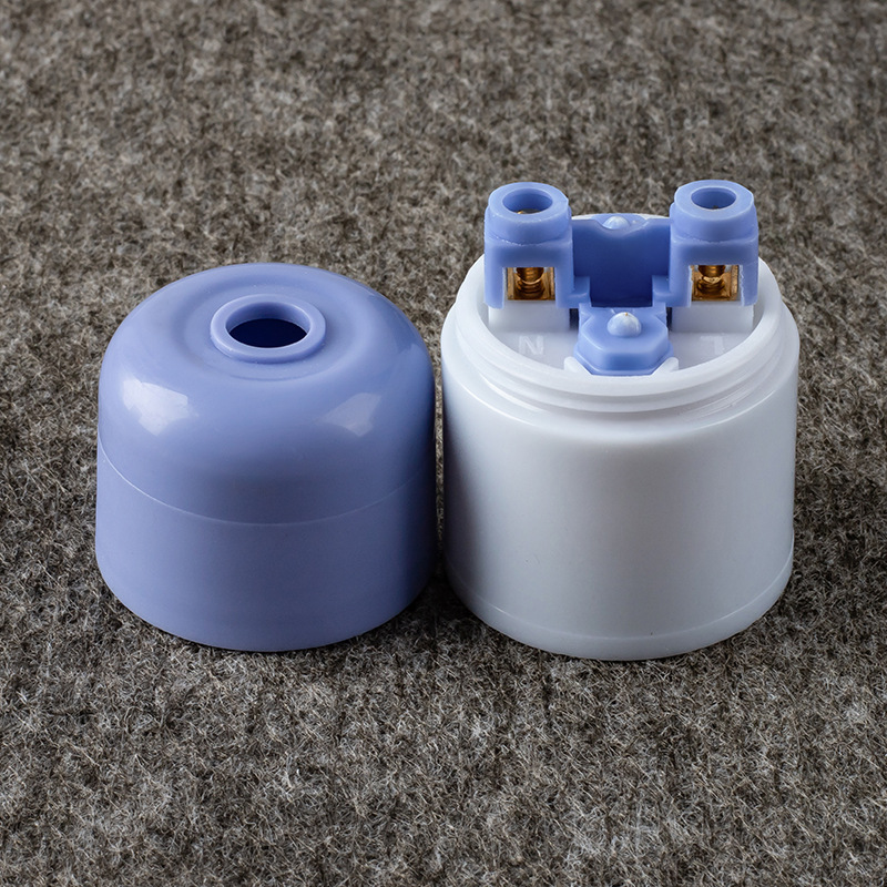 E27 screw-top pendant lamp head, high-power screw ring lamp head, thickened shell to prevent screw detachment design, blue and white lamp head Application Scenario