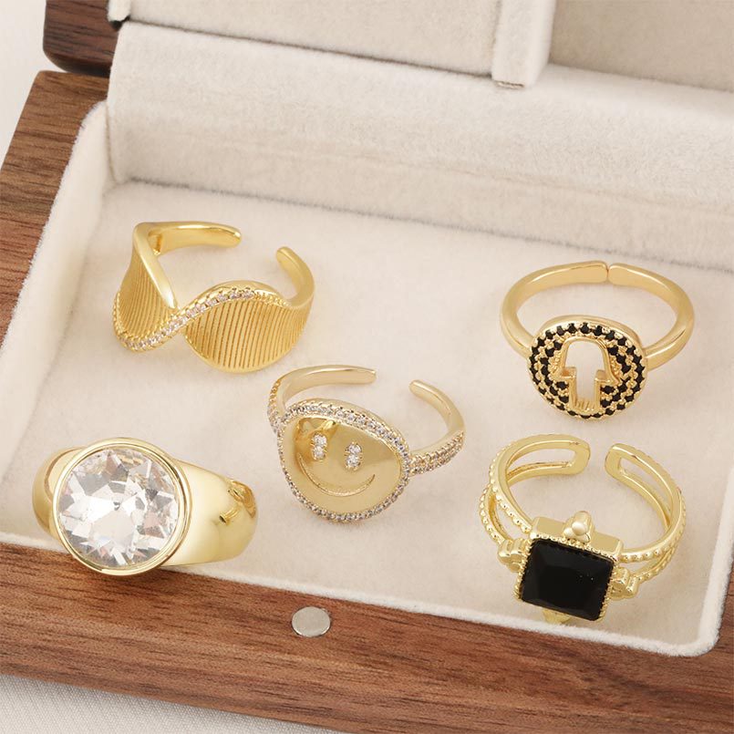 Cross-border best-selling square zircon ring for women, shining, simple and fashionable ear ring accessory, 18K, no color fading Application Scenario