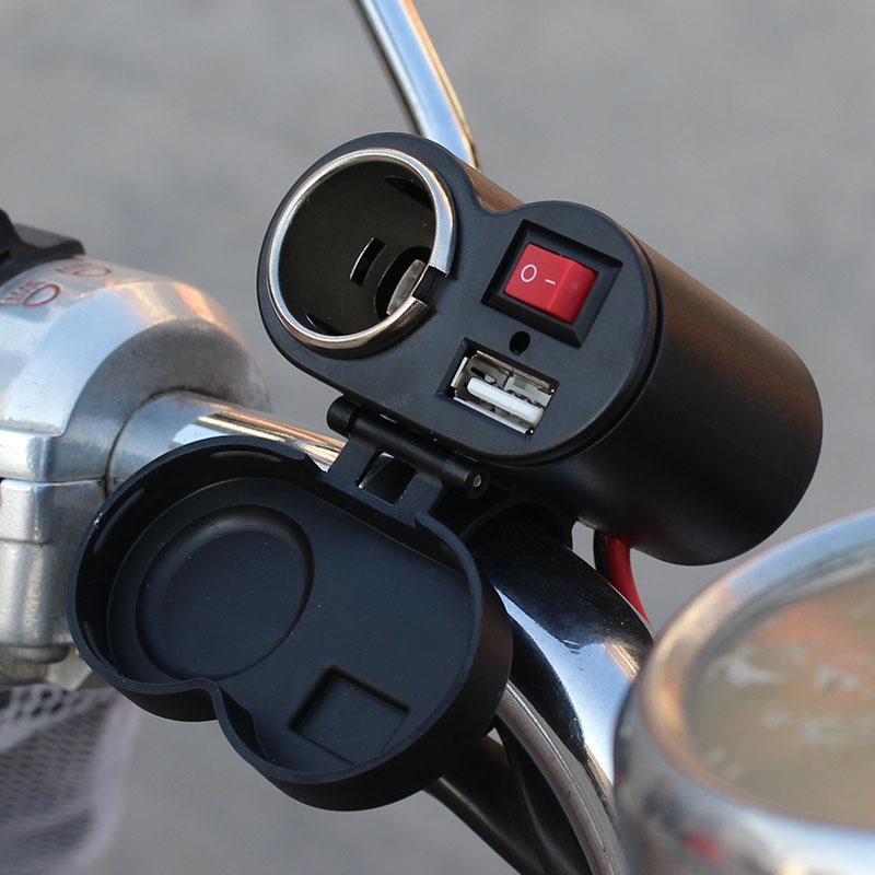 CD-3016 cigarette lighter socket, usb car mobile phone charger, universal USB car cigarette lighter for motorcycles, 1 Waterproof mobile phone charger, multi-functional cigarette lighter Application Scenario