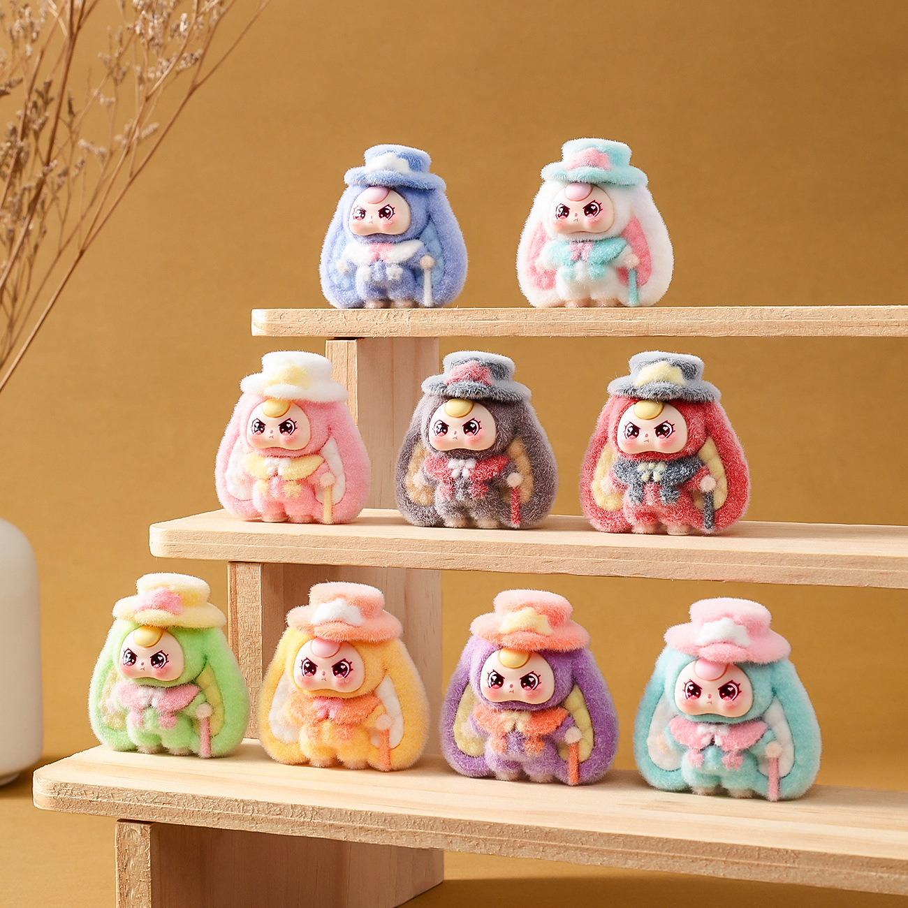 卡通绅士娃三岁植绒潮玩萌粒公仔办公桌面小摆件盲盒盲袋配件批发