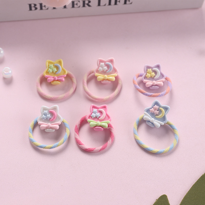 "Resin cartoon Hair tie Accessories" are available for wholesale in stock, featuring cute plush toy resin parts, hair ties and hair bands, as decorative materials Specification image