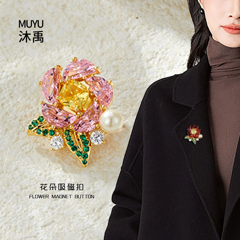 Sweet and cute crystal flower brooch, light luxury and high-end feel, camellia magnetic clasp suit jacket accessory, corsage for women details Picture
