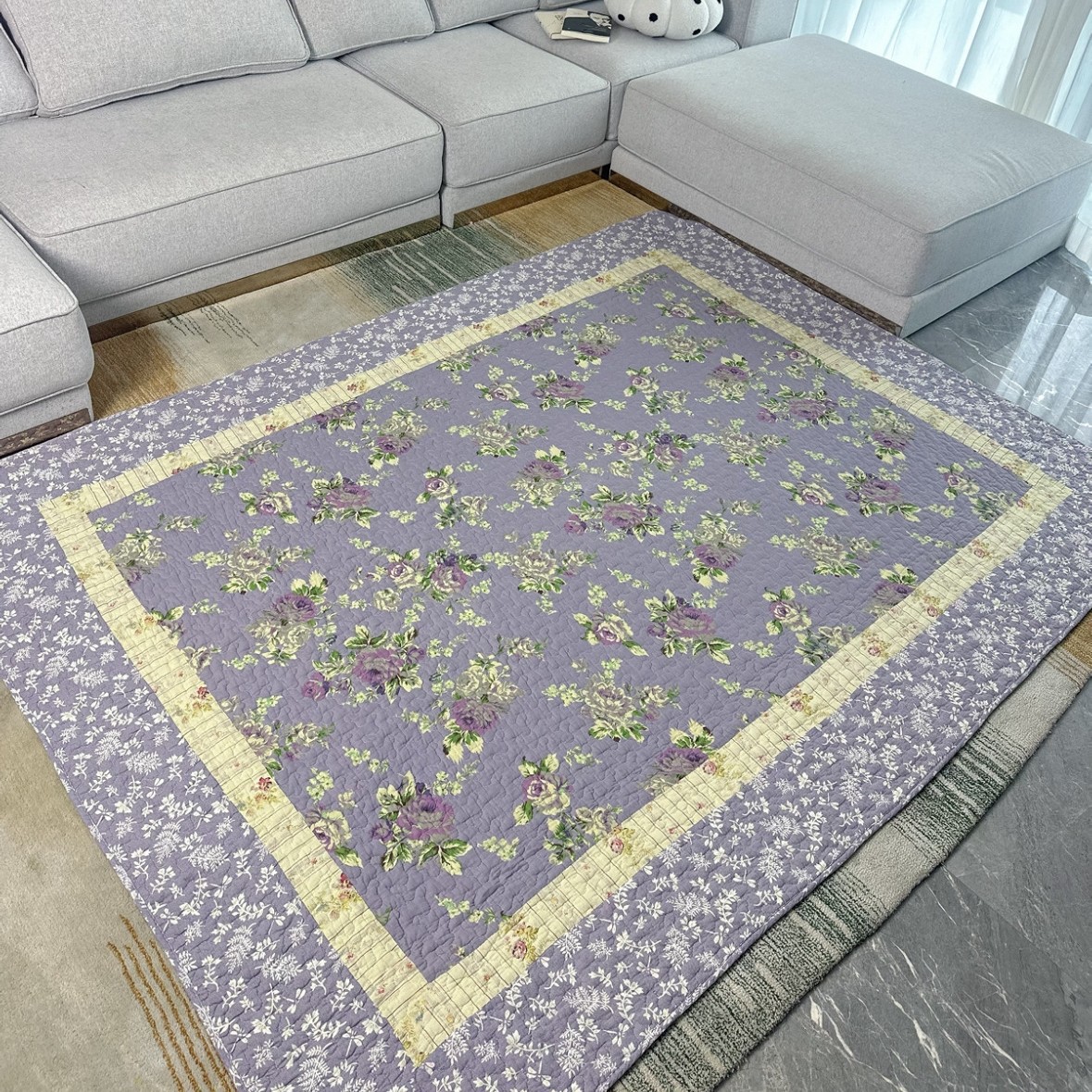 The 160*210 all-cotton quilted bed cover, cotton-padded floor mat, pet crawling mat and machine-washable carpet are pieced together Application Scenario