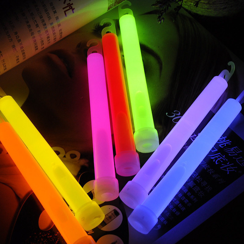 Emergency glow sticks, tactical outdoor reserve materials, lighting, combat readiness equipment, luminous exploration, first aid, field signal sticks Specification image