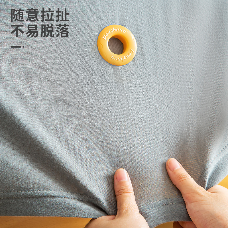 Bed sheet fixator, anti-slip non-fixed quilt wonder, quilt cover and quilt cover fixing buckle, prevent quilt from running away, needle-free safe adhesion Application Scenario