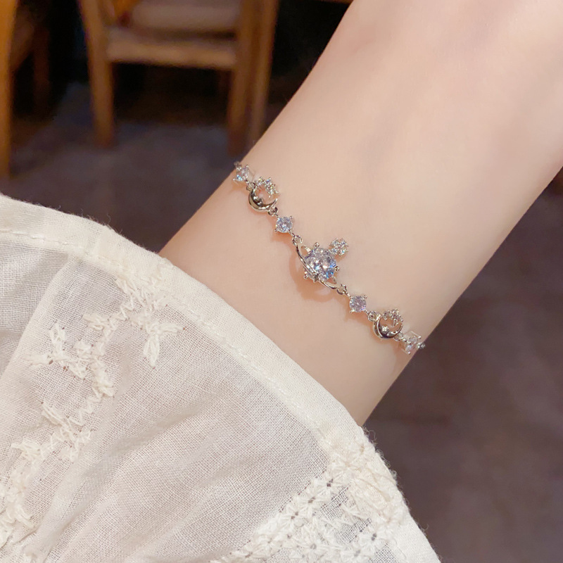 Cross-border exquisite, super shiny, fully diamond-encrusted Saturn bracelet, a niche, fashionable, light luxury and versatile design accessory from the original manufacturer details Picture