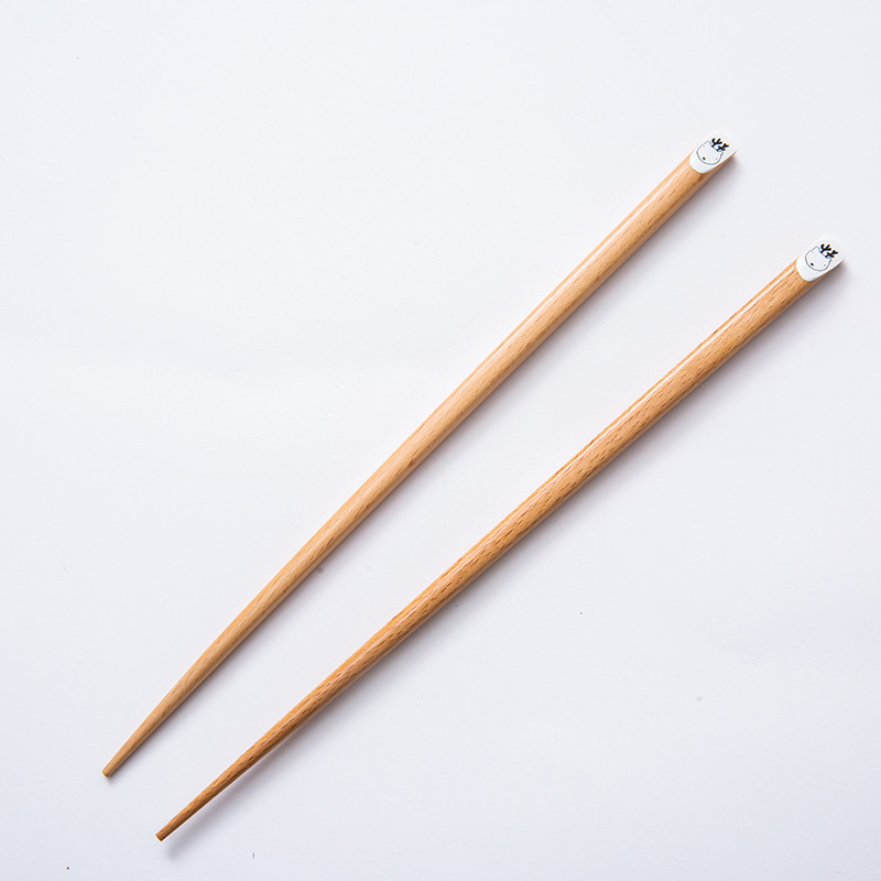 日式卡通实木筷子家用一人一筷家庭装高档区分分人分餐木筷子白底实物图