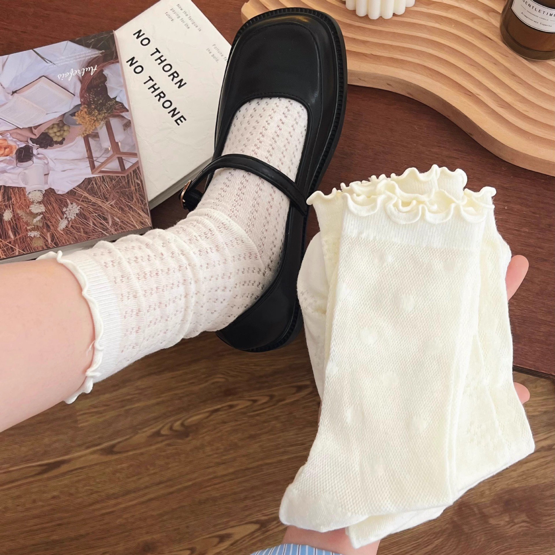 White black ear-rimmed jk women's mid-calf socks, ins trendy and versatile, summer thin Japanese-style cute pile long socks