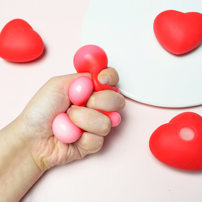 Cross-border bestseller Valentine's Day stress-relieving Love Kneading Fun Release toys Slow Rebound Stress-relieving love Flour Balls wholesale Application Scenario