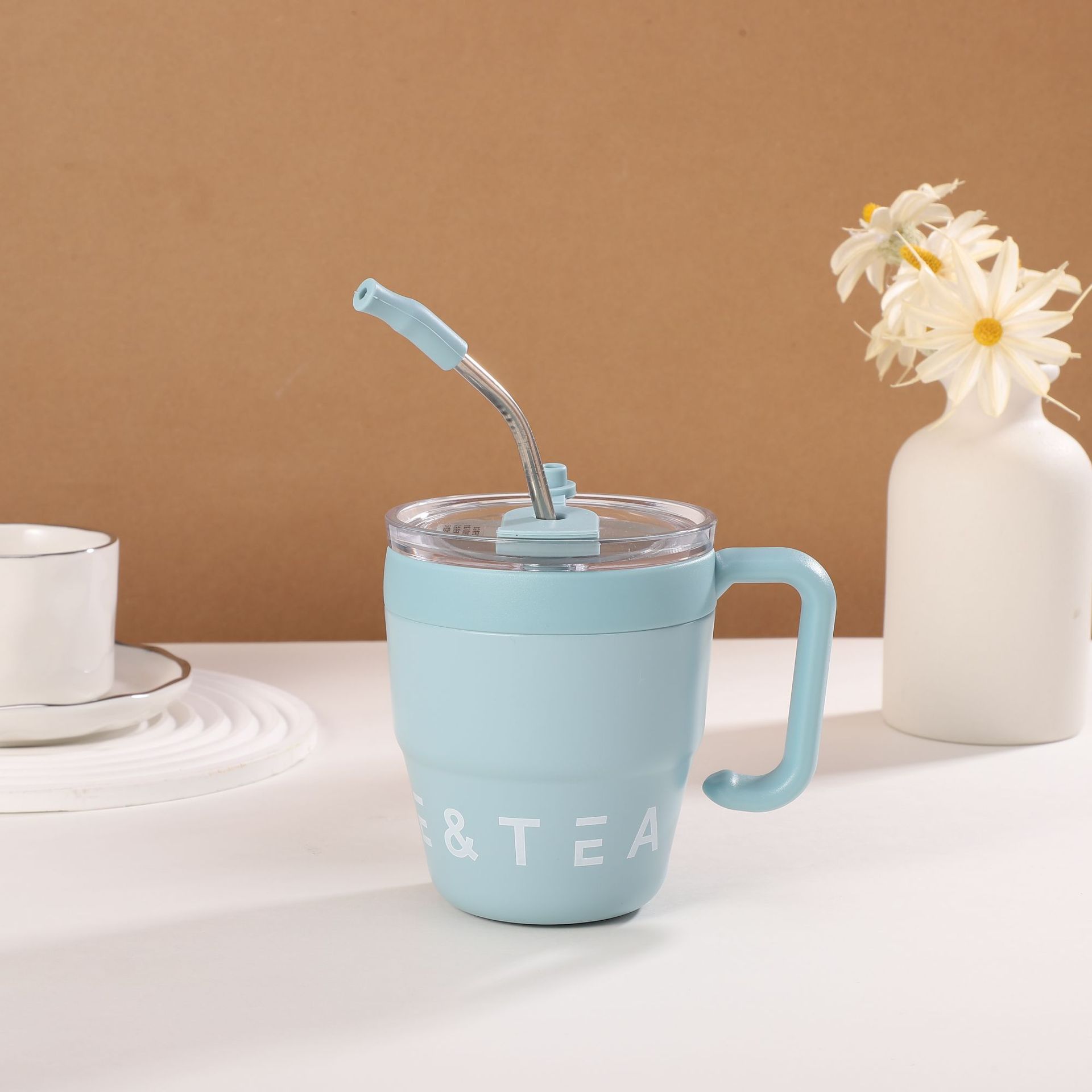 Wholesale wake-up coffee thermos cups, household handle office water cups, fashionable ins style campus Mark straw cups Application Scenario