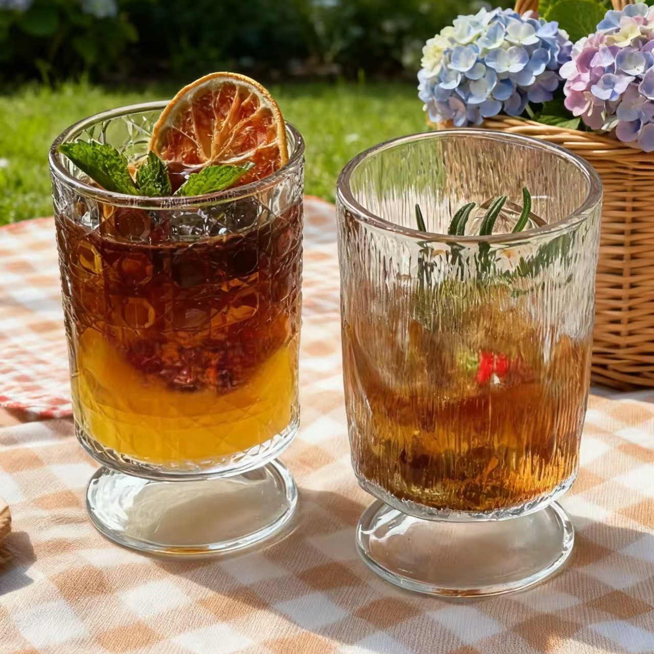 Niche retro low-stemmed cups, slightly tipsy wine glasses, Ins-style glass cups, juice cups, iced Americano cups, cocktail cups Specification image