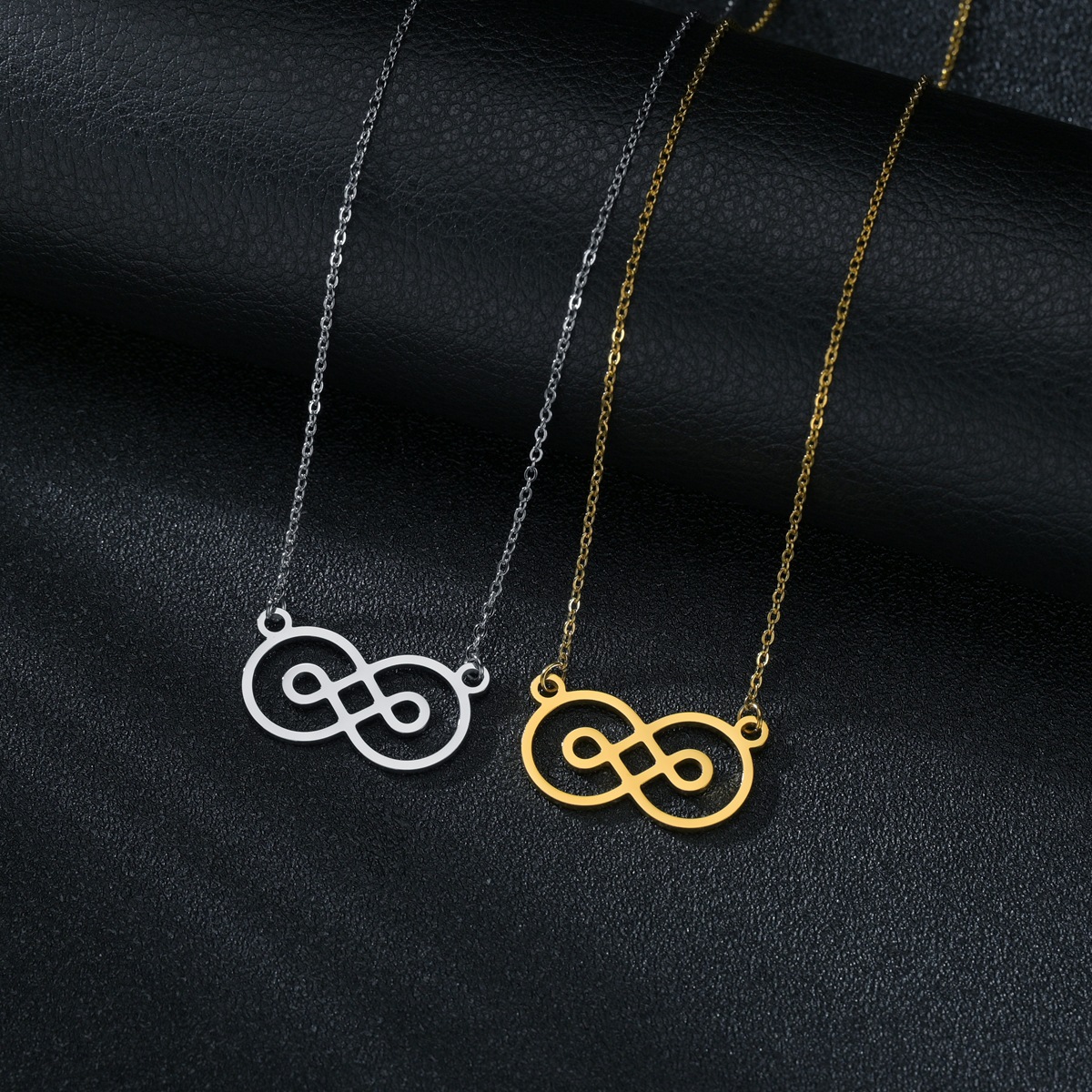 Cross-border best-selling jewelry supply: Pearl Baroque women's gold retro geometric collarbone chain, simple titanium steel necklace