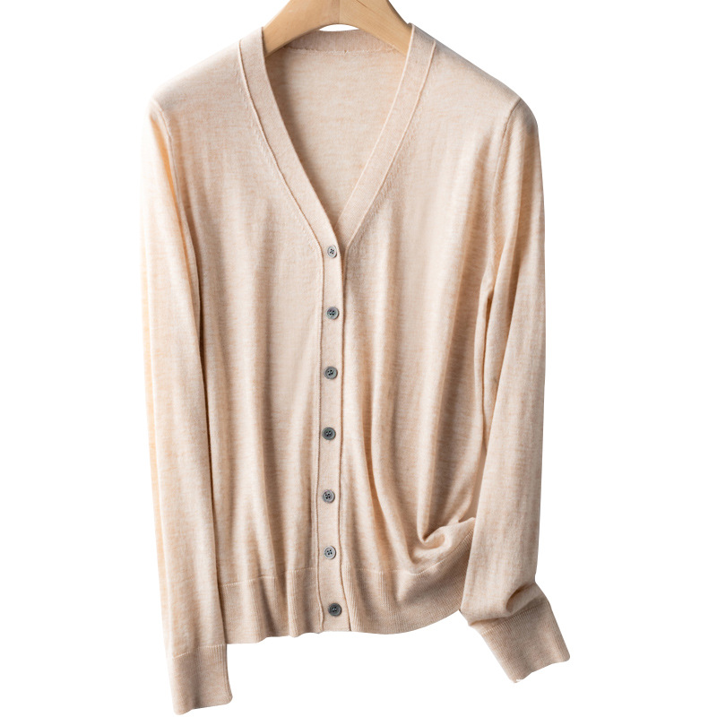 Merino fine-spun wool cardigan for women, paired with a thin sweater for a slimming and form-fitting spring and summer air-conditioned jacket Item Picture
