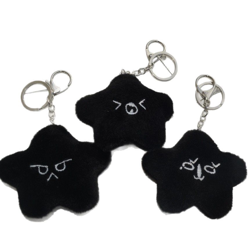 钥匙扣/亚克力挂件/扁平钥匙圈/钩织/小马挂件白底实物图