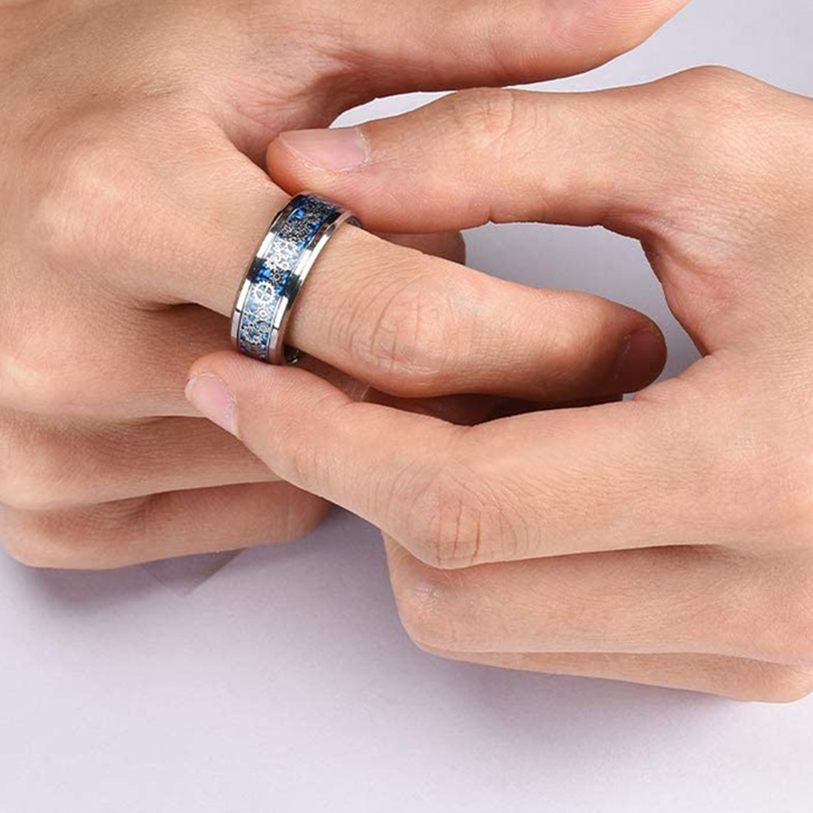 Cross-border Amazon source 8MM black-coated carbon fiber men's titanium steel gear ring steampunk style jewelry Specification image