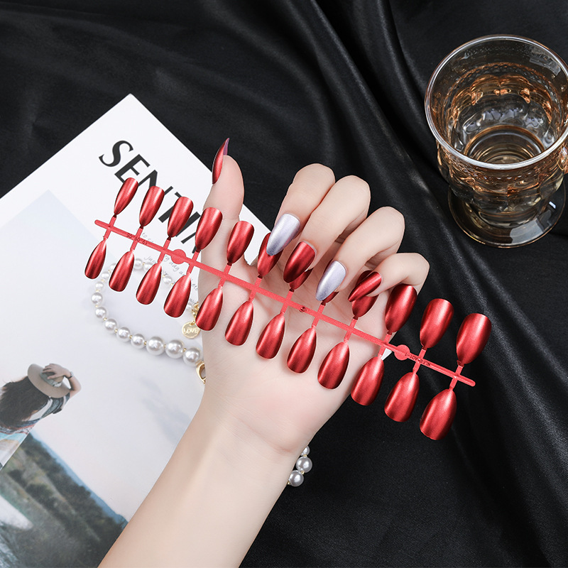 New metallic color finished fake nails, detachable, waterproof, 24-piece nail patches, wearable nail art pieces, whitening Application Scenario