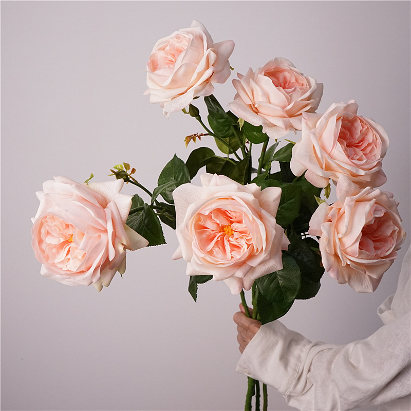 Moisturizing rose with a touch, simulated Juliet rose, light luxury dining table decoration, setting, photography props, wedding bouquet Application Scenario