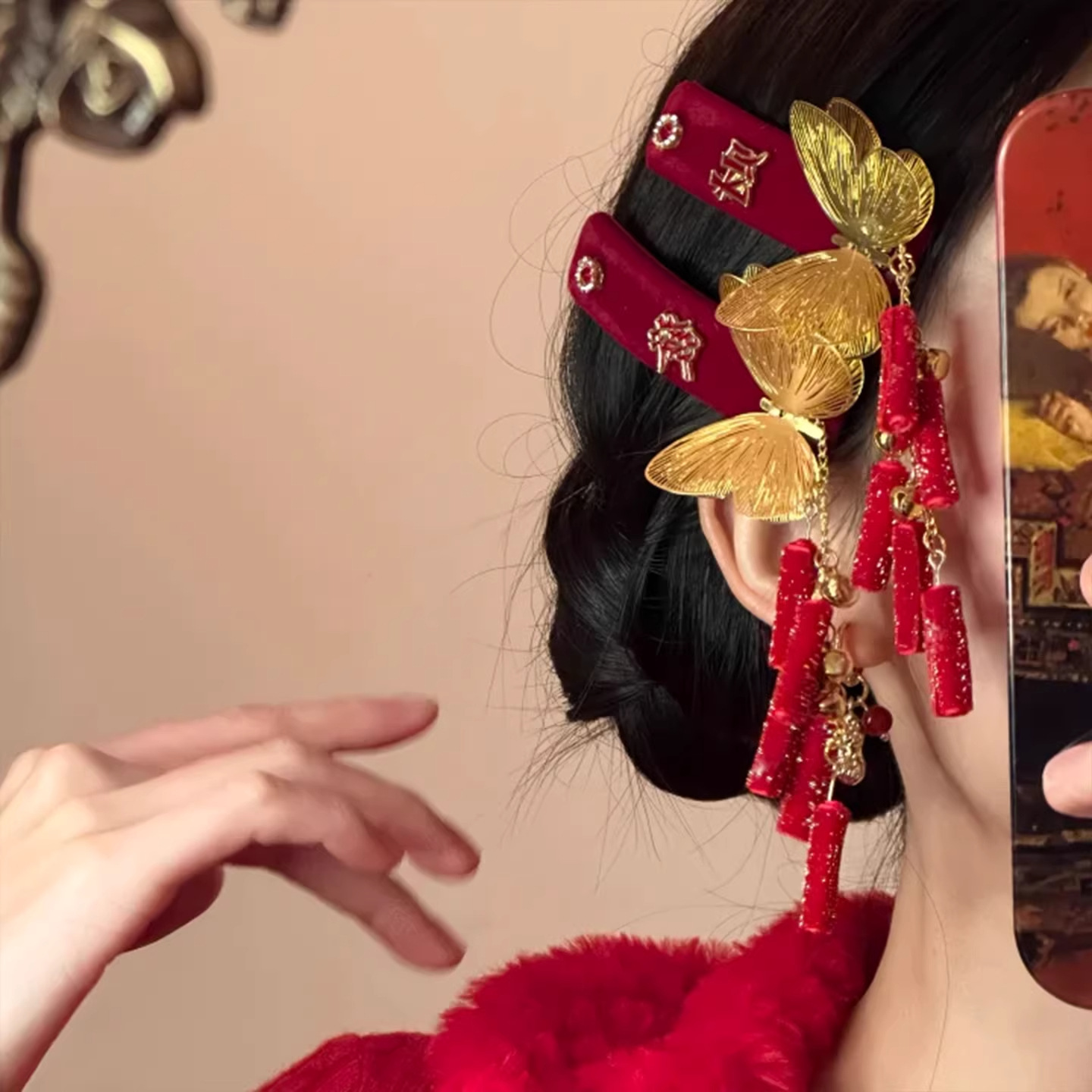 New Chinese-style retro New Year red tassel hair clips, women's bangs hair clips, festive hair accessories Specification image