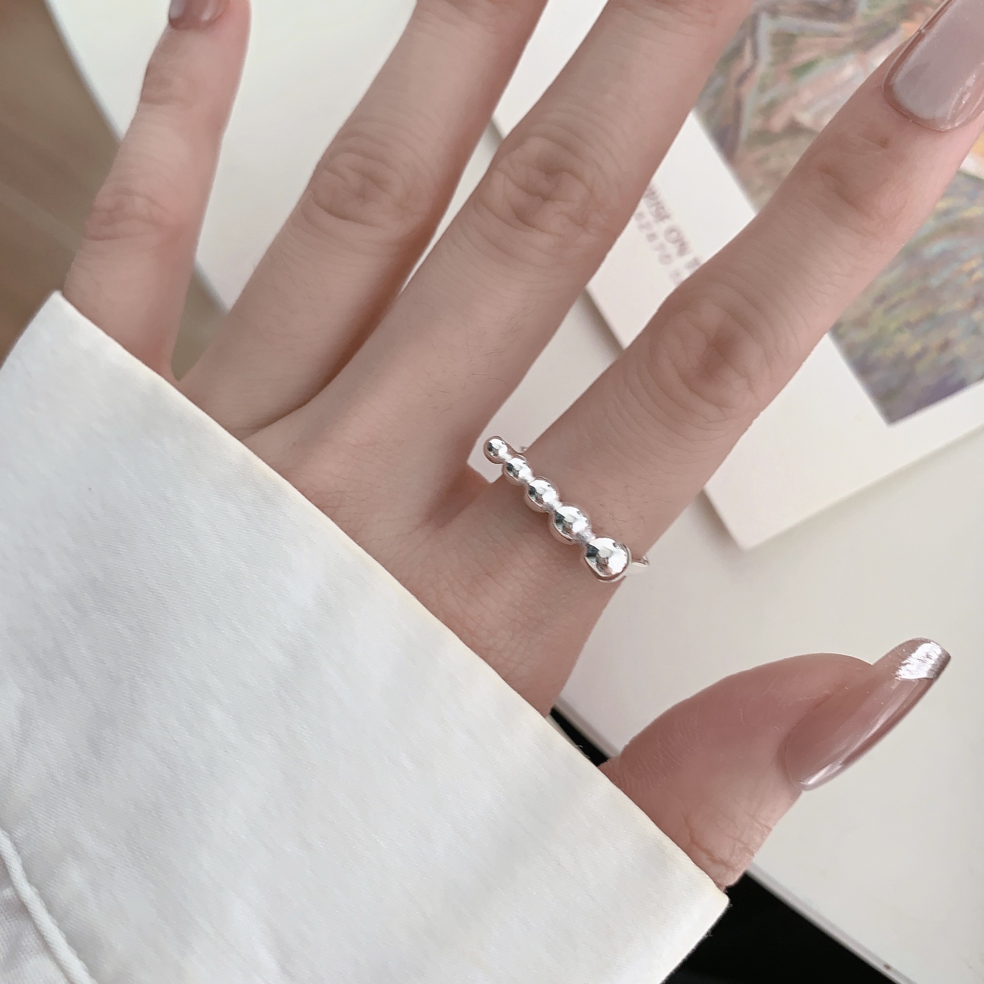 Korean version S925 sterling silver 11.20ins niche design sense round bead ring, Korean fashionable INS style texture ring, adjustable Application Scenario