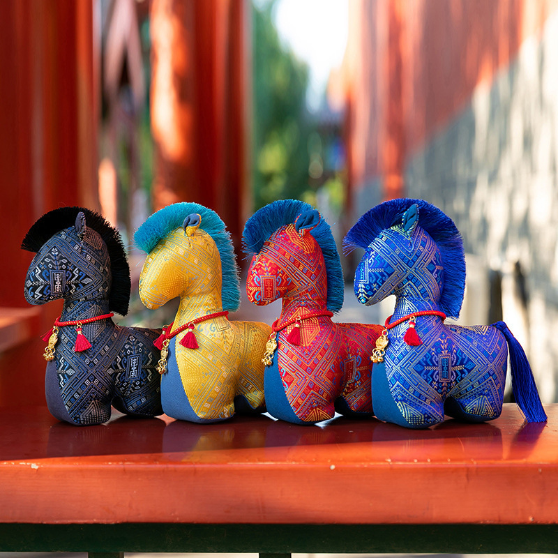 马年吉祥物毛绒玩具富贵马生肖玩偶公仔马年公司活动礼品小礼物产品图