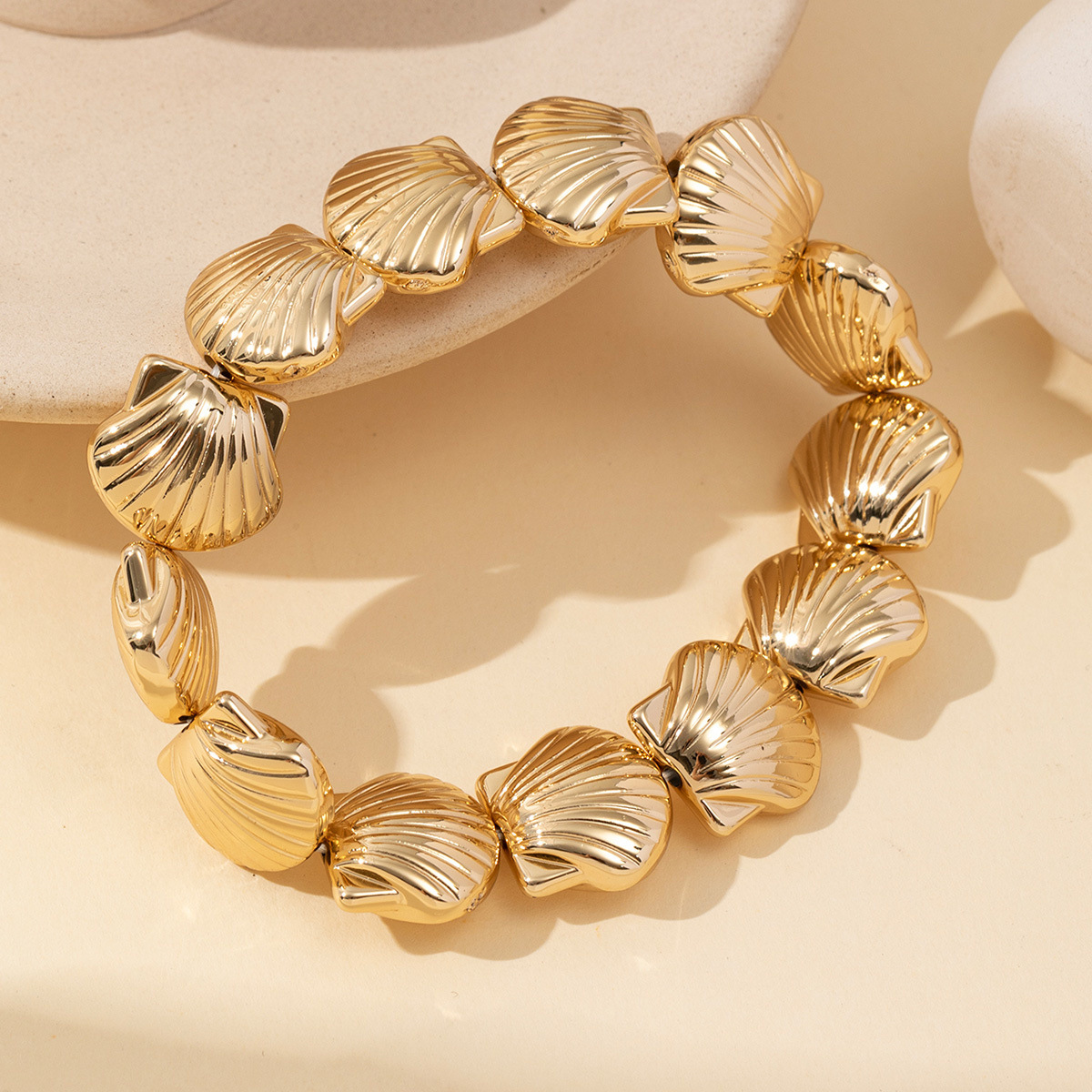 Factory direct sales of cross-border best-selling irregular gold-plated CCB bracelets, fashionable and personalized jewelry, wholesale of European and American accessories details Picture