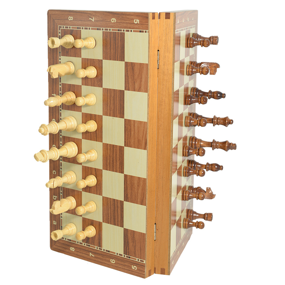 Redwood magnetic international chess board game toys, entertainment cards, multi-sized cross-border factory direct sales and wholesale Application Scenario