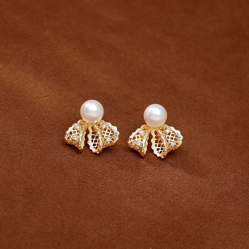 Sweet lace, bow, pearl stud earrings, unique and beautiful for women, niche design, high-end earrings