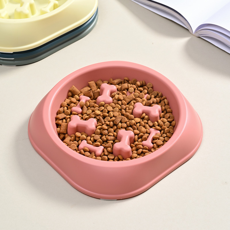 Rongka Pet Cross-border Pet cat and Dog anti-choking and anti-vomiting slow food Bowl, multi-color small and medium-sized dog easy to clean pet slow food bowl Application Scenario