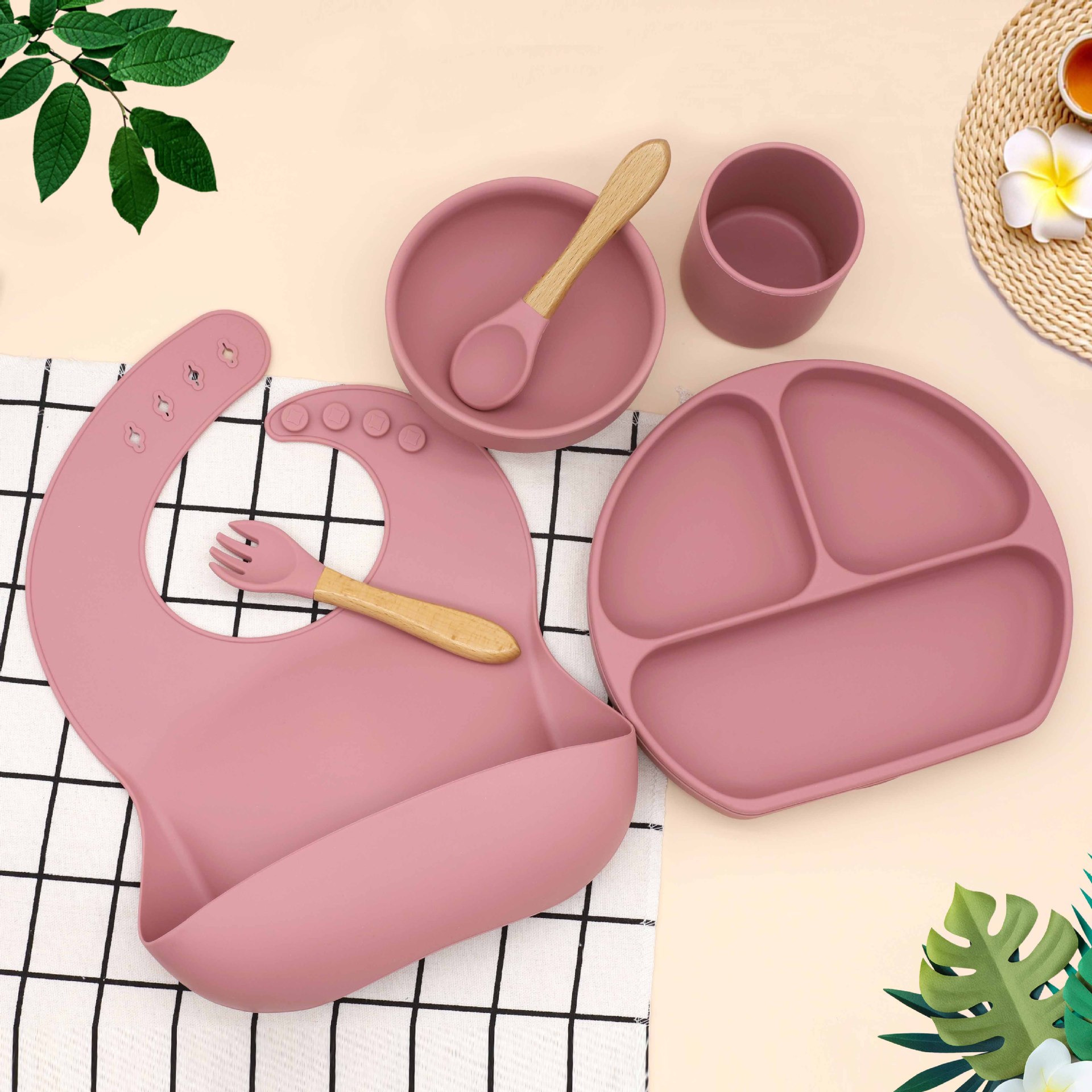 速卖通热销款6件套婴儿围兜餐圆碗勺叉分格餐盘辅食硅胶餐具套装细节图