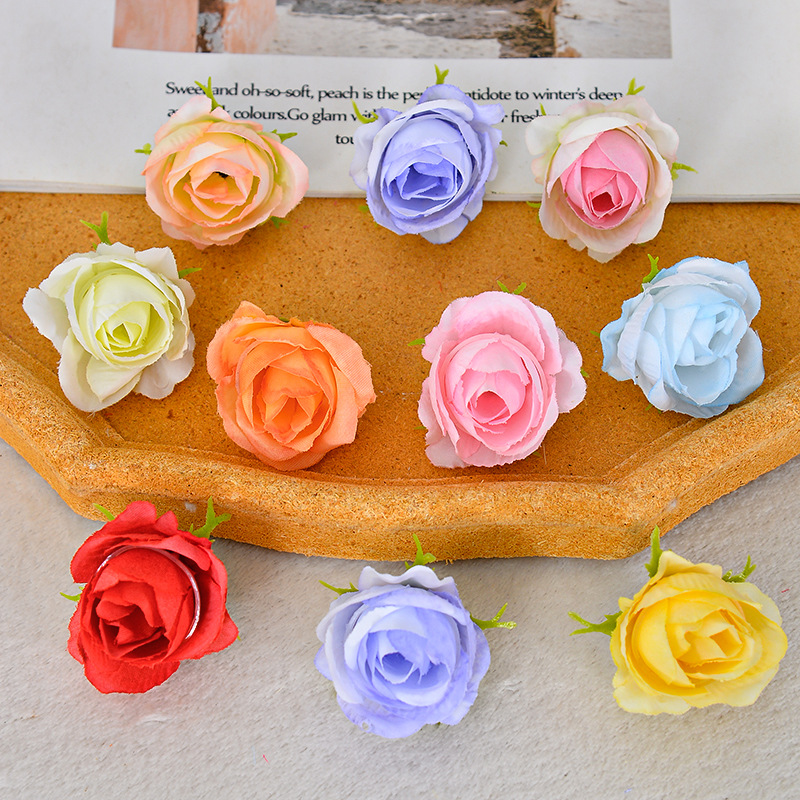 Factory direct sales of small rose heads, diy flower heads, wedding decoration, simulated flower materials, photography and photo decoration props Application Scenario