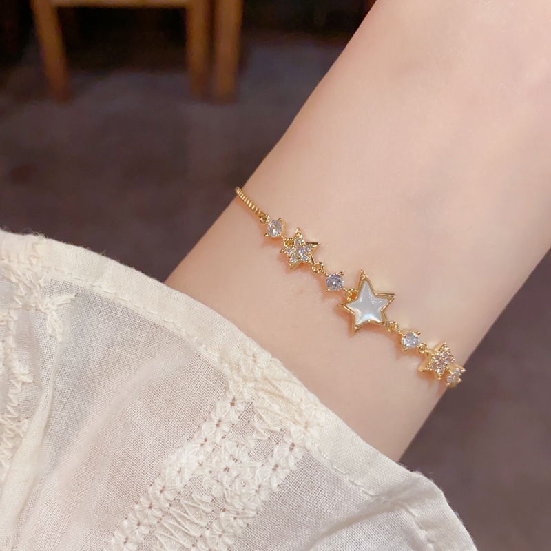 Nicho de moda diseño sentido micro circonitas madre de cinco puntas pulsera temperamento luz extravagancia versátil superflash accesorios de mano al por mayor details Picture