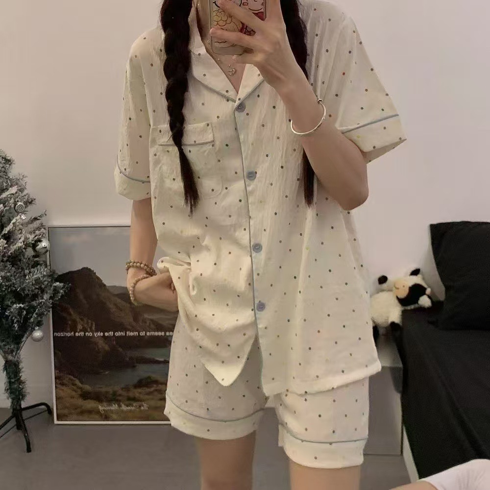 Instagram's new popular cartoon bear live-streaming pajamas for women's spring and summer, long-sleeved and long pants with bubble wrinkles, loose home wear Application Scenario