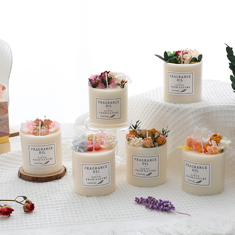 Scented candle gift box, everlasting flower scented candle, floral souvenir, scented scented candle, smokeless soy wax Application Scenario