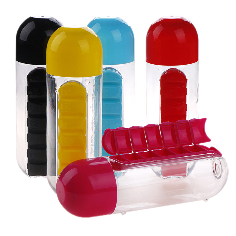 Multi-functional two-in-one creative water cup, medicine box, seven-day medicine box, 7-compartment outdoor portable water bottle, medicine box, cup Application Scenario
