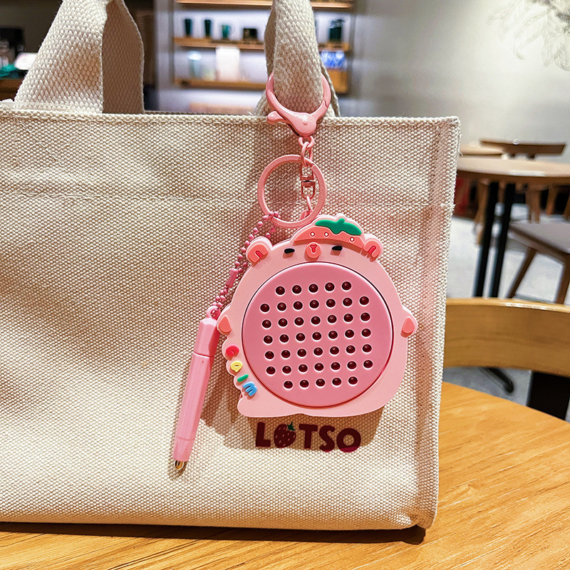 New creative trendy product, capybara magnetic steel ball drawing board keychain, fun, stress-relieving, cute and adorable festival gift Application Scenario