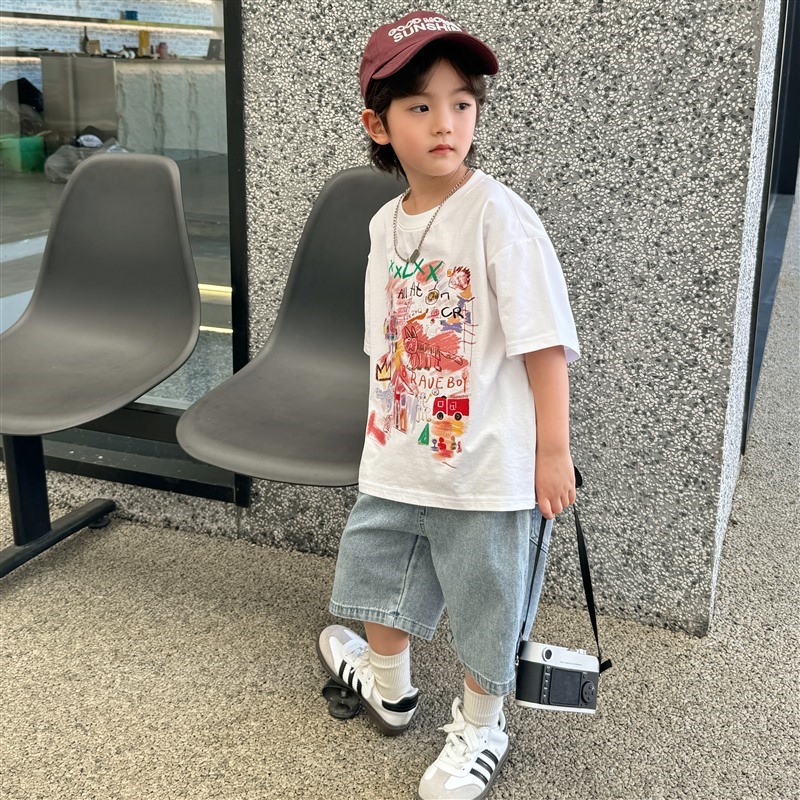Niño hai ma home chung fan manga corta camiseta de algodón verano 2026 nuevos niños korean versión graffiti ropa niños chung Application Scenario