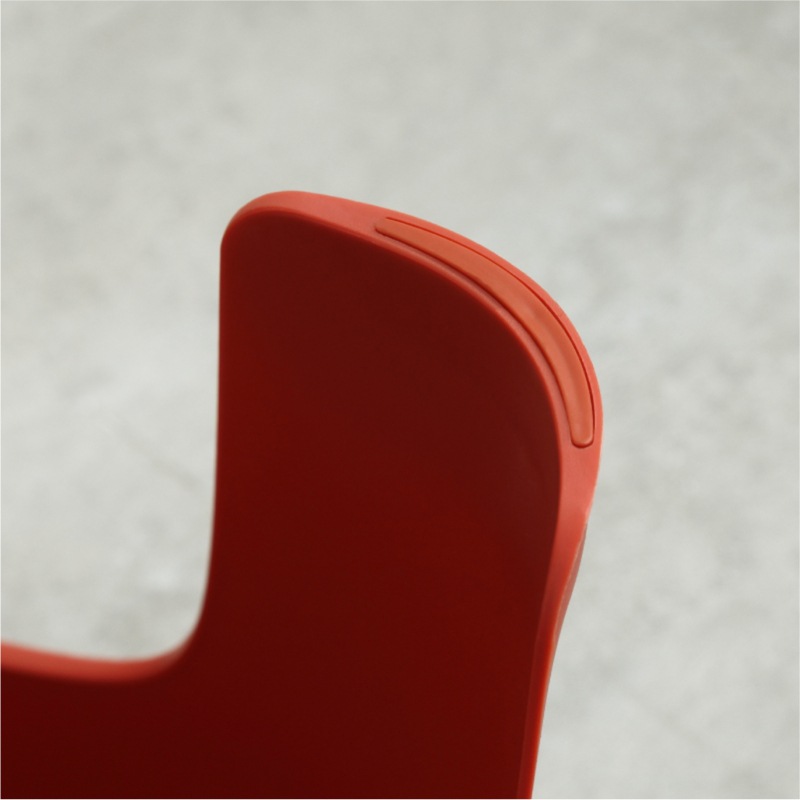 Adult low stools, shoe-changing small stools, household plastic children's bathroom bathing small stools, wholesale toilet stools and chairs Application Scenario