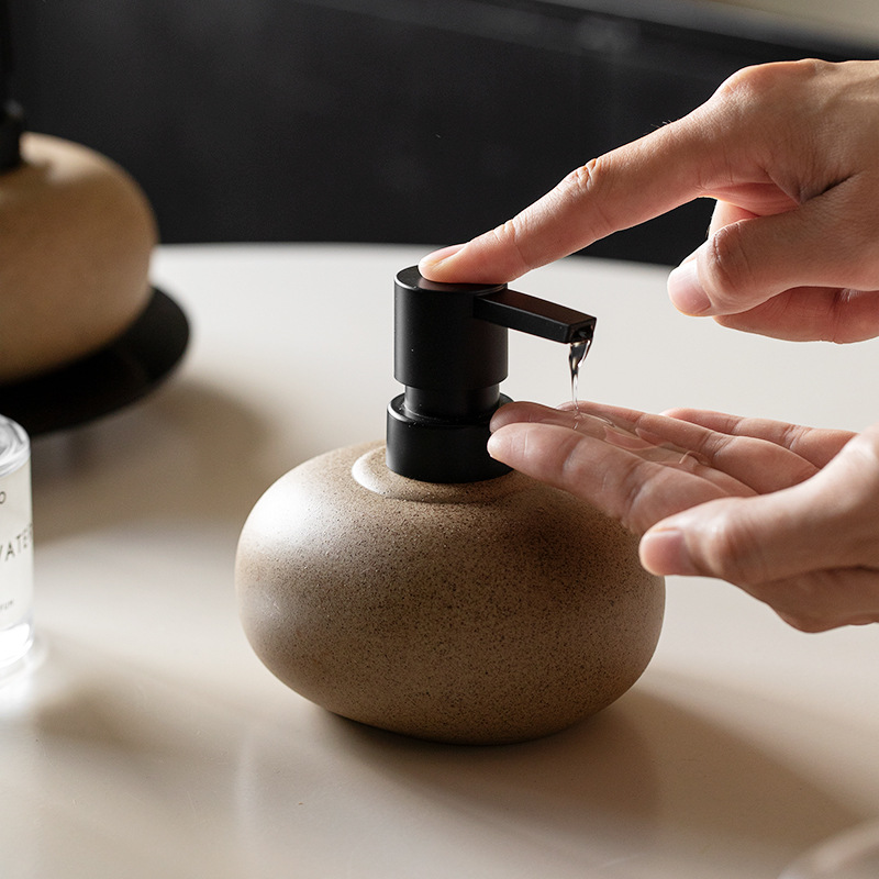 Wabi-sabi style rough earthenware press bottle, hotel and homestay lotion bottle, shampoo, body wash, hand sanitizer, conditioner portioned bottle Specification image