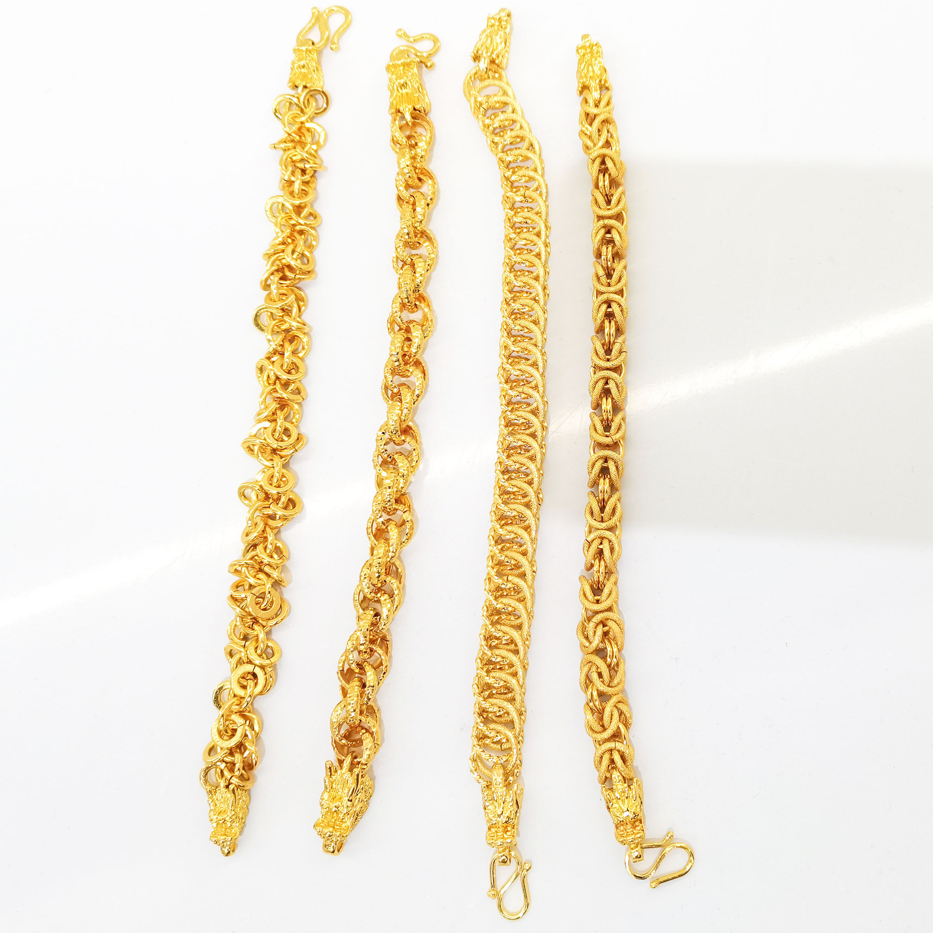 Copper gold-plated powerful double dragon heads interlocking bracelet jewelry, new Chinese-style men's style, factory wholesale for boyfriend details Picture